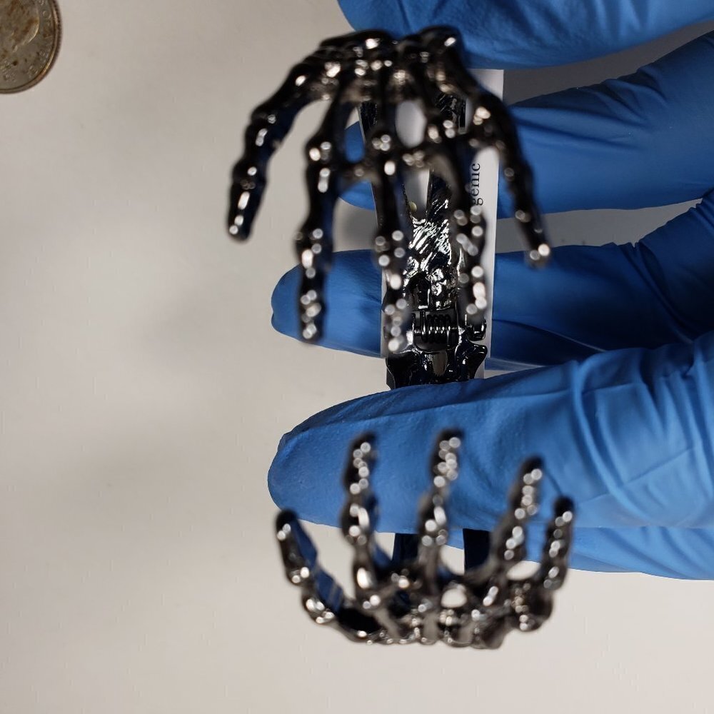 Women's Well Detailed Halloween Gun metal Skeleton Hand cuff Bracelet - Picture 4 of 5